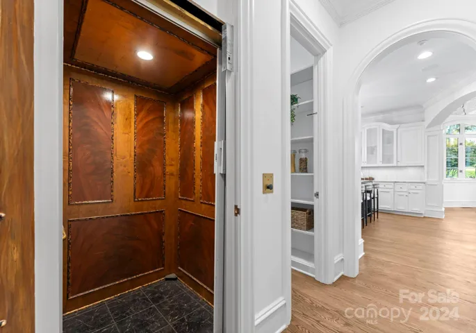 Elevator