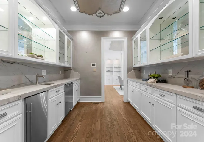 Butler's Pantry