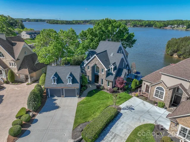 Welcome to 14043 Point Lookout Rd.