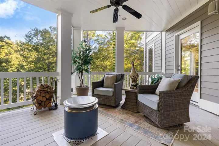 Unwind in the newly screened-in porch after a long day on the lake!