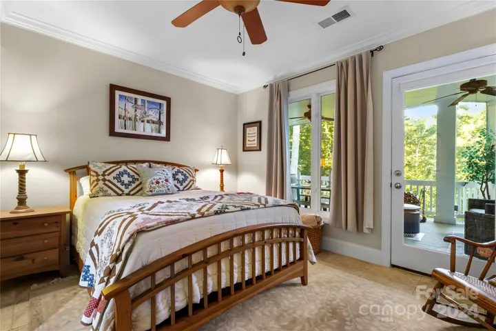 Finishedbasement includes 2 bedrooms, each w/ full baths & walk-in closets