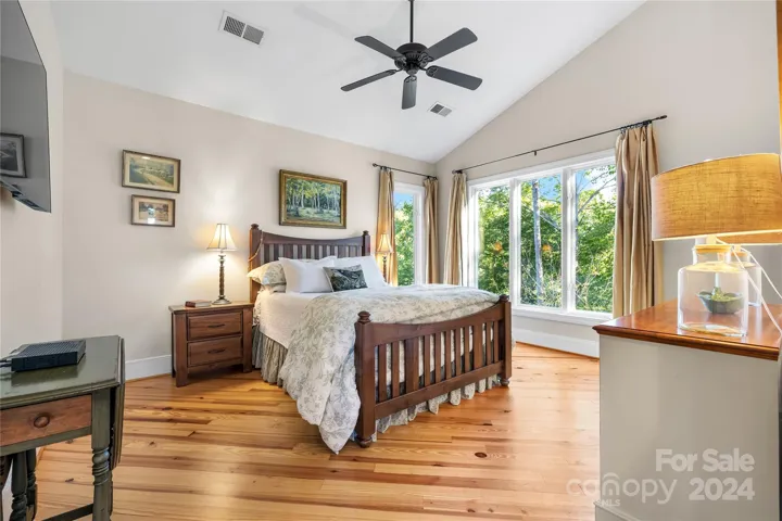 Main-floor primary suite