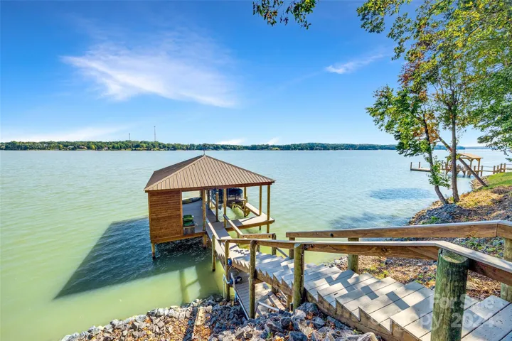 MAIN CHANNEL UNOBSTRUCTED WATER VIEWS