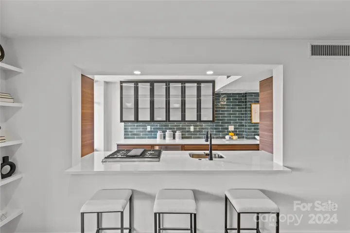 Perfect spot for friends to gather while eating on dinner