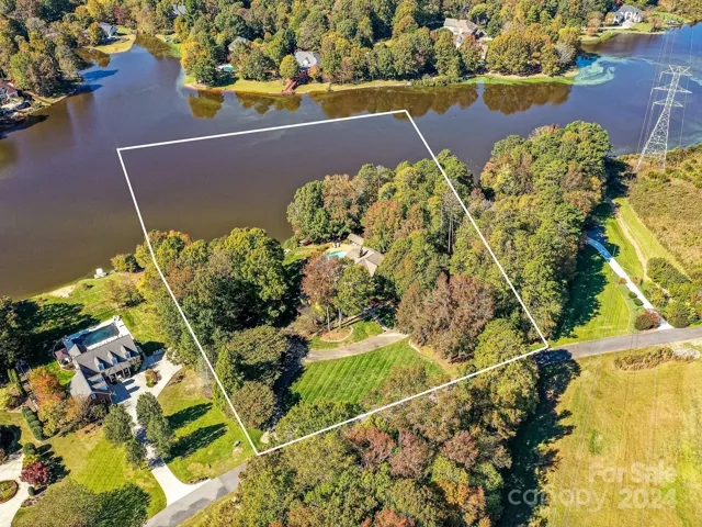 Lot showing property lines is approximate only for reference. Lake Providence property owners own to the center of the lake.