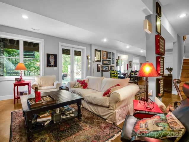 Lower level den area w/lots of light & patio access