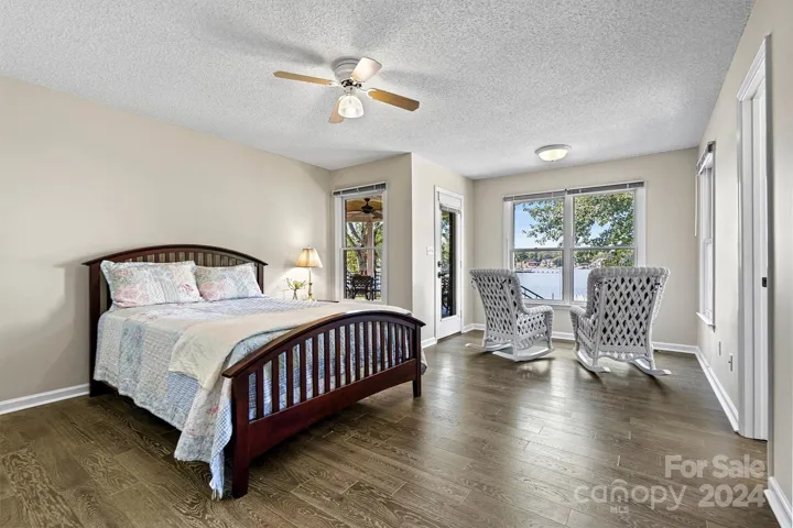 Primary bed