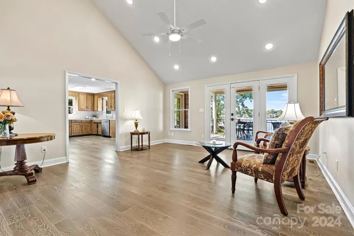 Bright vaulted great room