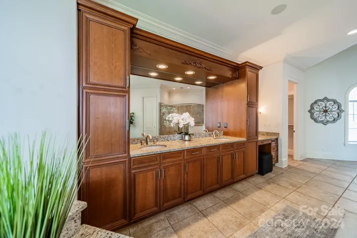 Primary bath with lots of cabinets