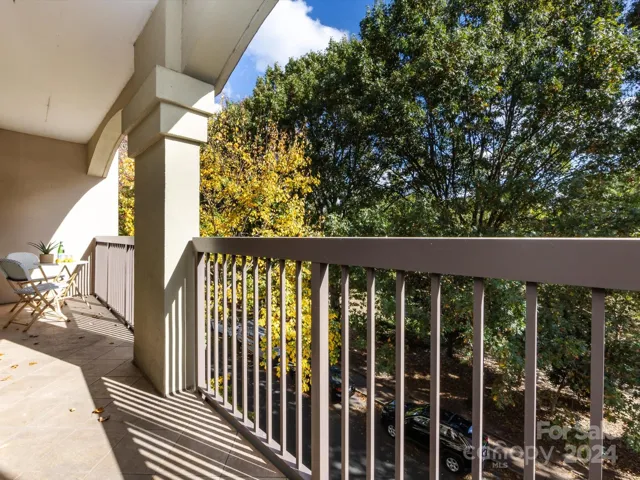 Private Balcony!