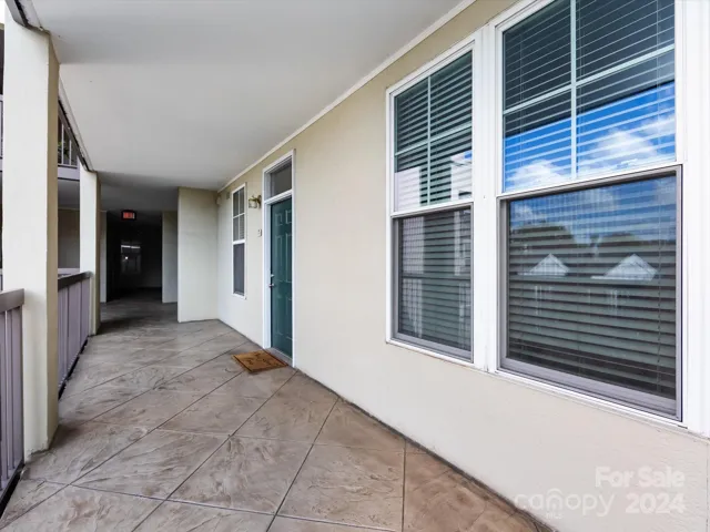 Unit Entry on 4th floor!