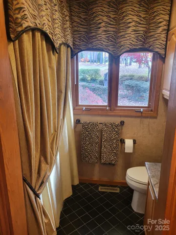 Main floor shower/tub combo.