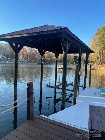Pier, floating dock, covered boat lift and jetski ramp!