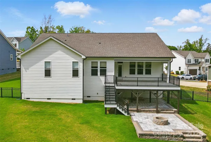 Relax & live outdoors on the balcony, lounge in the fabulous covered patio, grill and entertain on paver patio & enjoy boating adventures from your floating dock