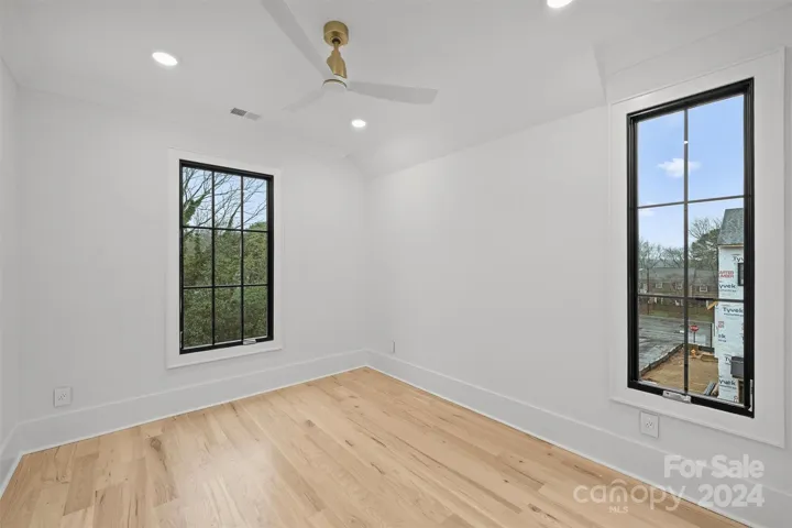 secondary bedroom