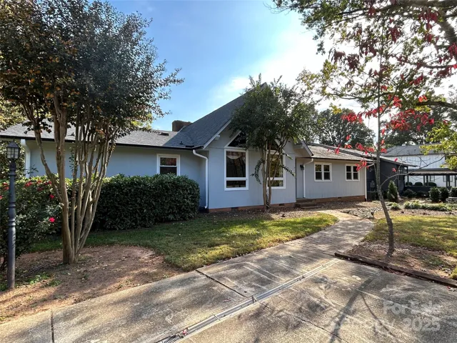 One level home in Cornelius.