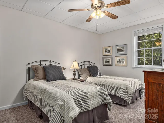Lower Level apartment bedroom