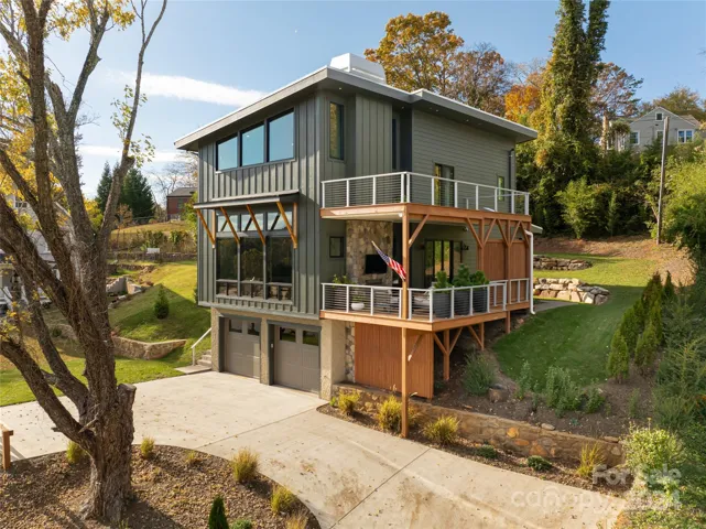 Welcome to 249 Fairway Drive in beautiful Asheville, North Carolina!