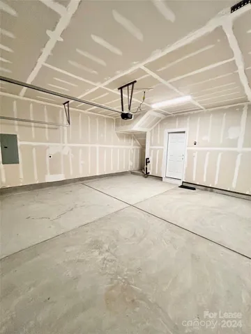 Main Level 2 Car Garage