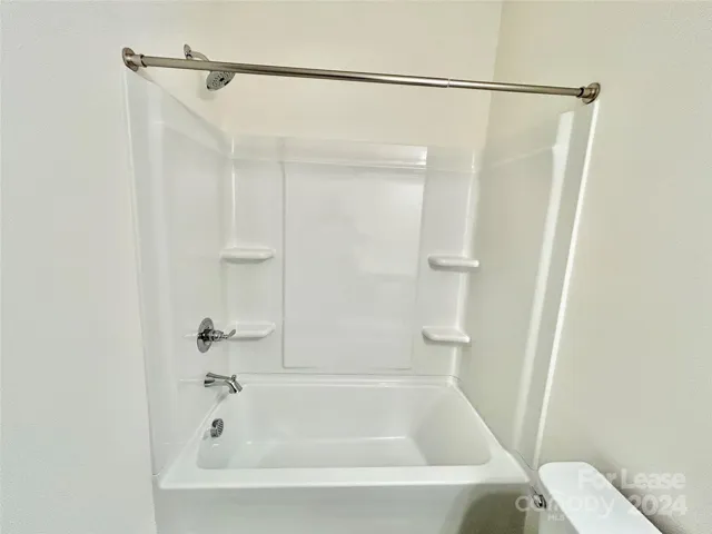 Third Level Full Bath