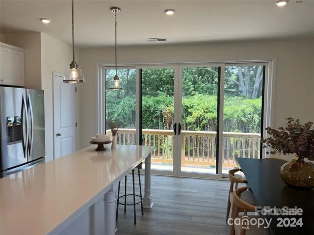 Kitchen/Dining