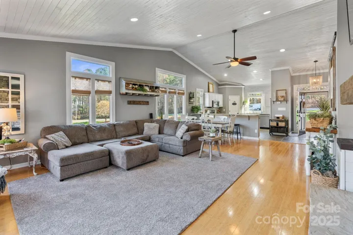 Spacious Great Room