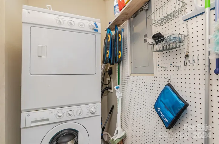 In unit laundry room with washer/dryer
