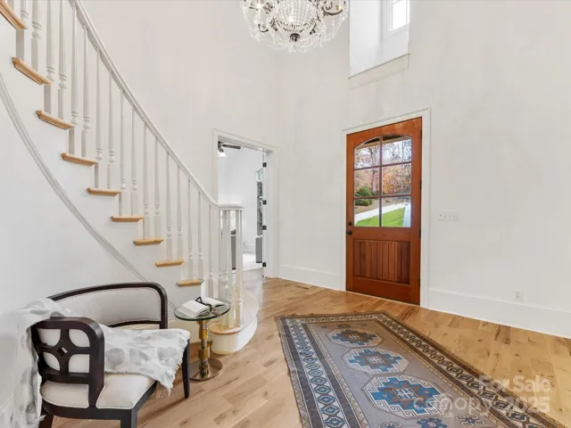 2 story Entry Foyer