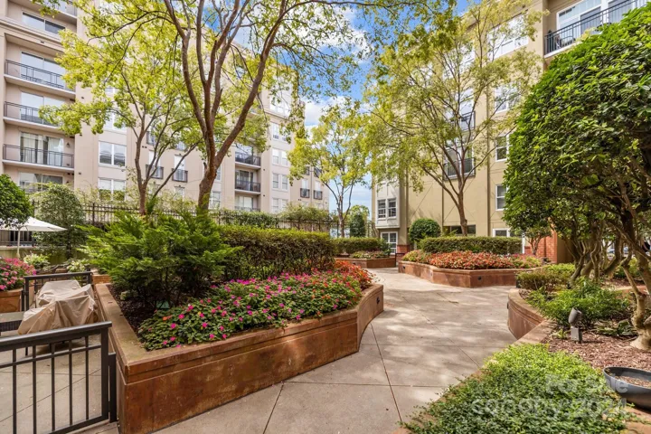 Courtyard at 1320 Fillmore is an inviting space where residents can unwind, socialize, enjoy quiet moments outdoors, all within the safety and convenience of their building.