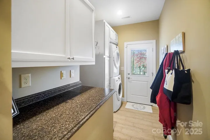 Laundry/Mud room