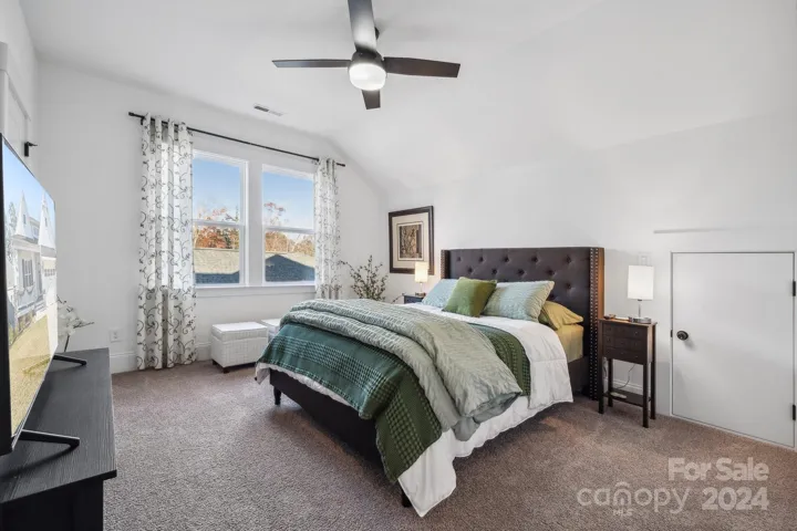 2nd bedroom.