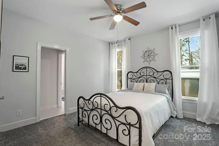 Guest bedroom with Jack and Jill bath