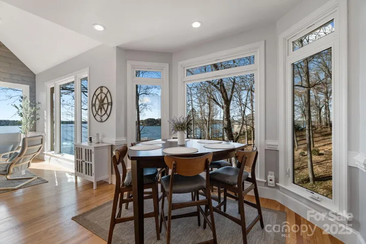 Breakfast seating with a view!