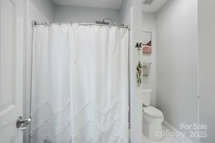 Shared Jack and Jill full bathroom