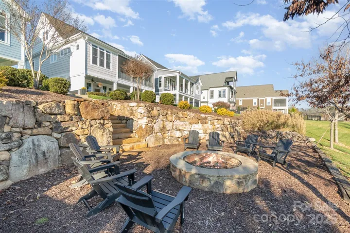 Community fire pit