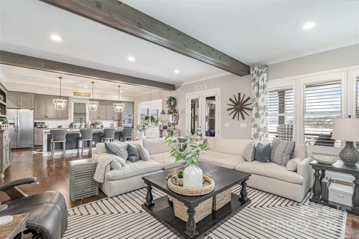 The open concept provides continuous flow with breathtaking lakeviews