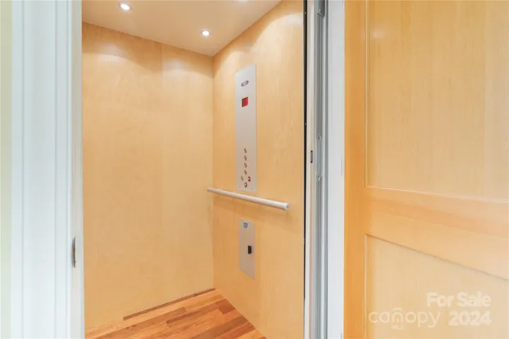 elevator