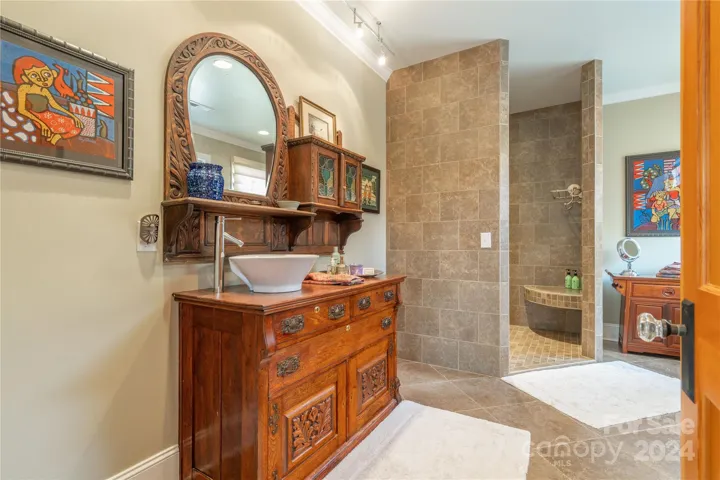 2nd primary bathroom