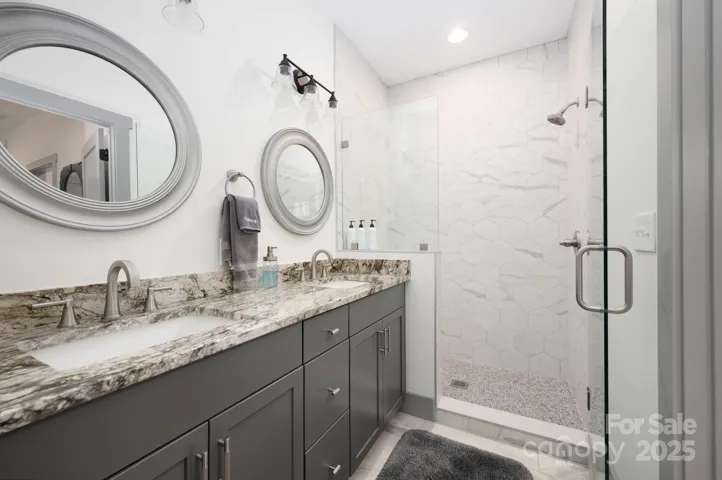 Ensuite Bathroom for secondary bedroom