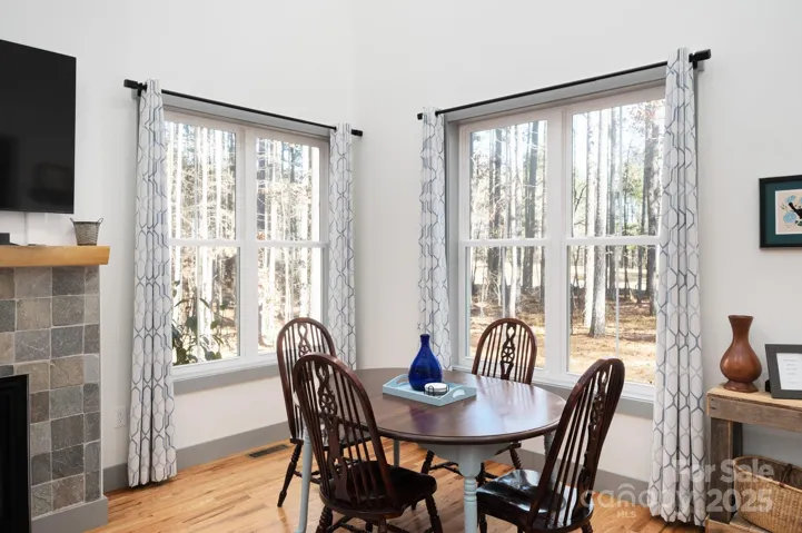 Cozy dining nook