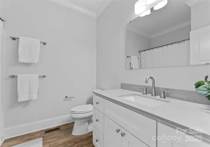 Full bathroom