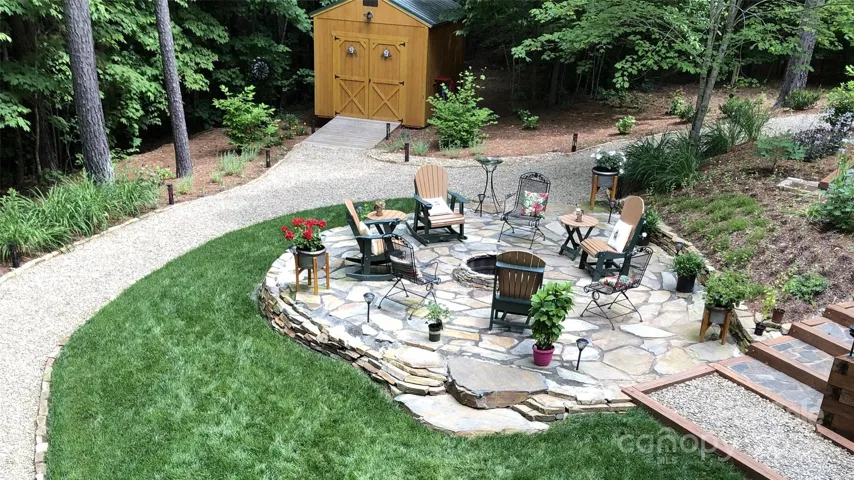 Seasonal Photo provided by Seller. Shed included