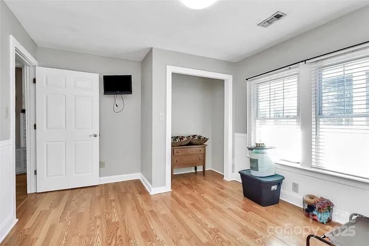 Secondary bedroom main home