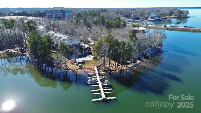 Boatslips are available for Lease with Duke Power through the HOA.