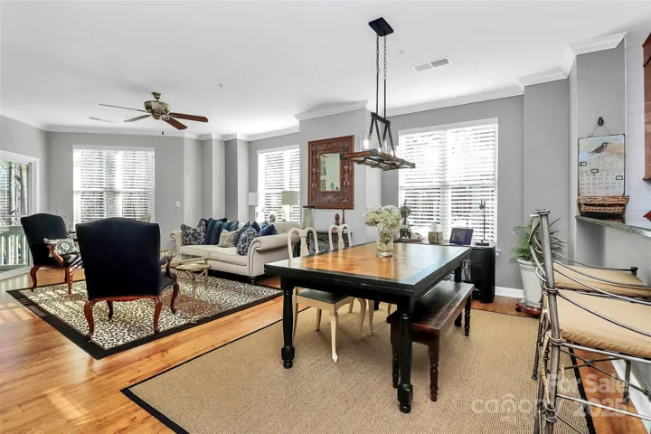 Nice Dining Area