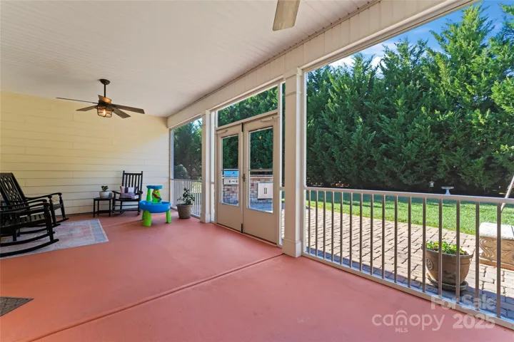 Screened In Rear Patio