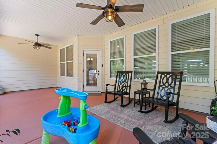 Screened In Rear Patio