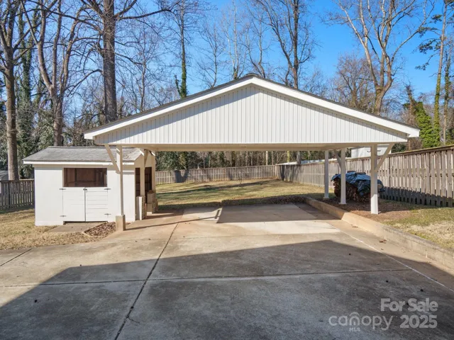 Carport