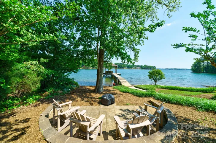 Beautiful Firepit Area!