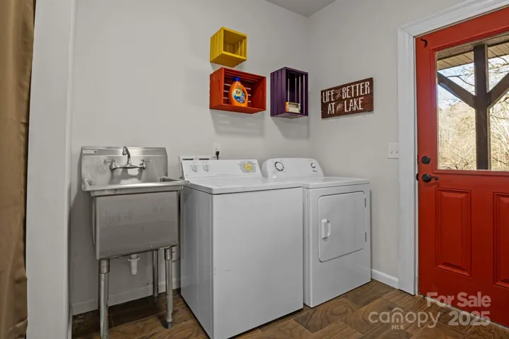 Utility room with an exterior entrance